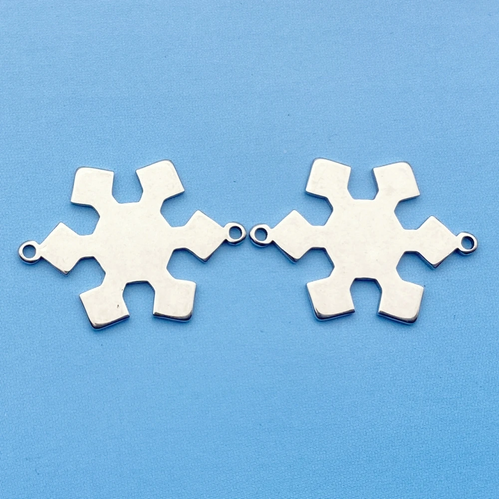 23*17mm 10Pcs Stainless Steel New Shape Snowflakes Necklace Components Christmas Style Charms Jewelry