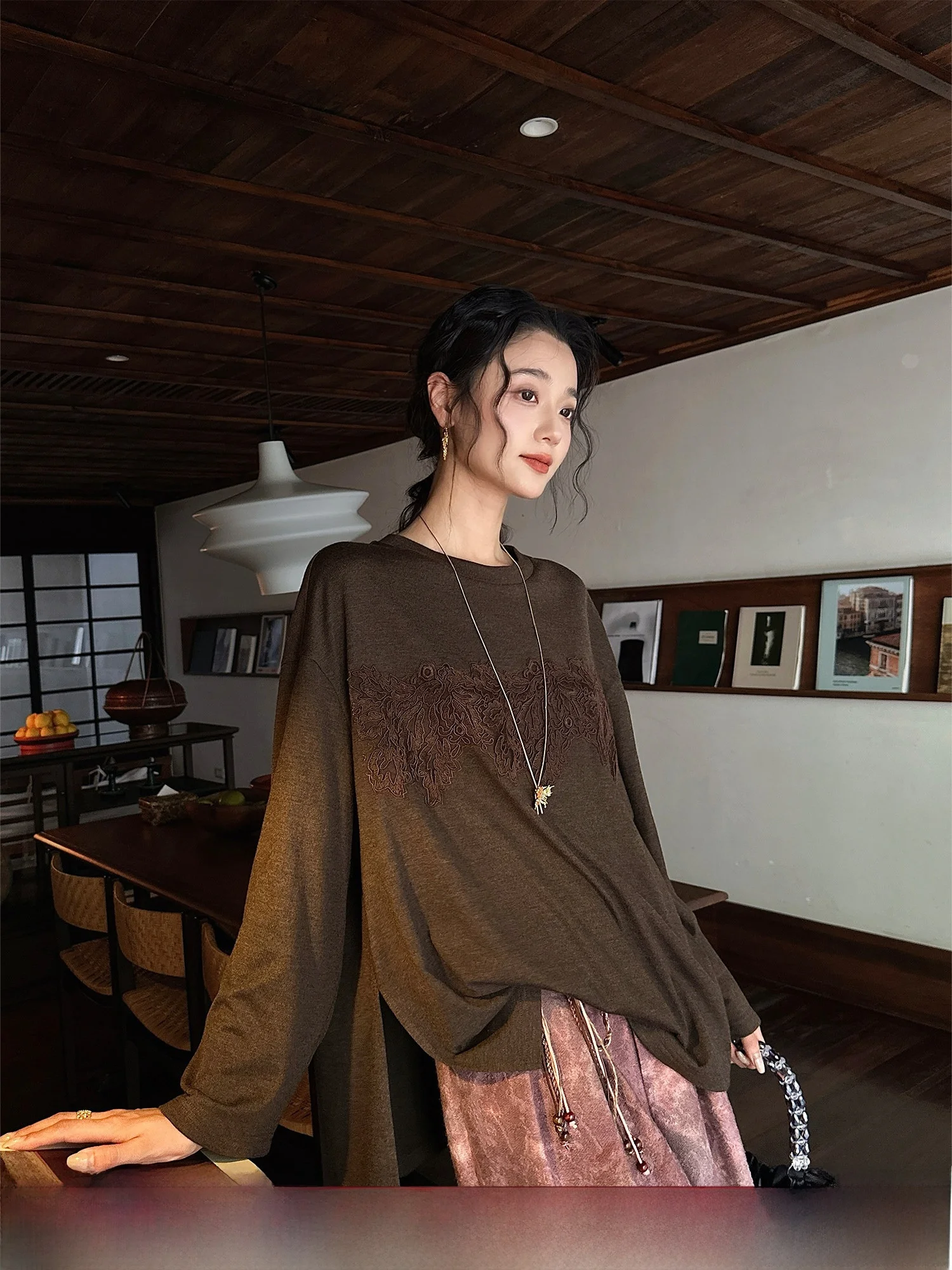 

Sanji Bla Flower Lazy Long Sve Lace Woolen T-irt Casual Sle Loose Fit Summer to Early Autumn Women's Top