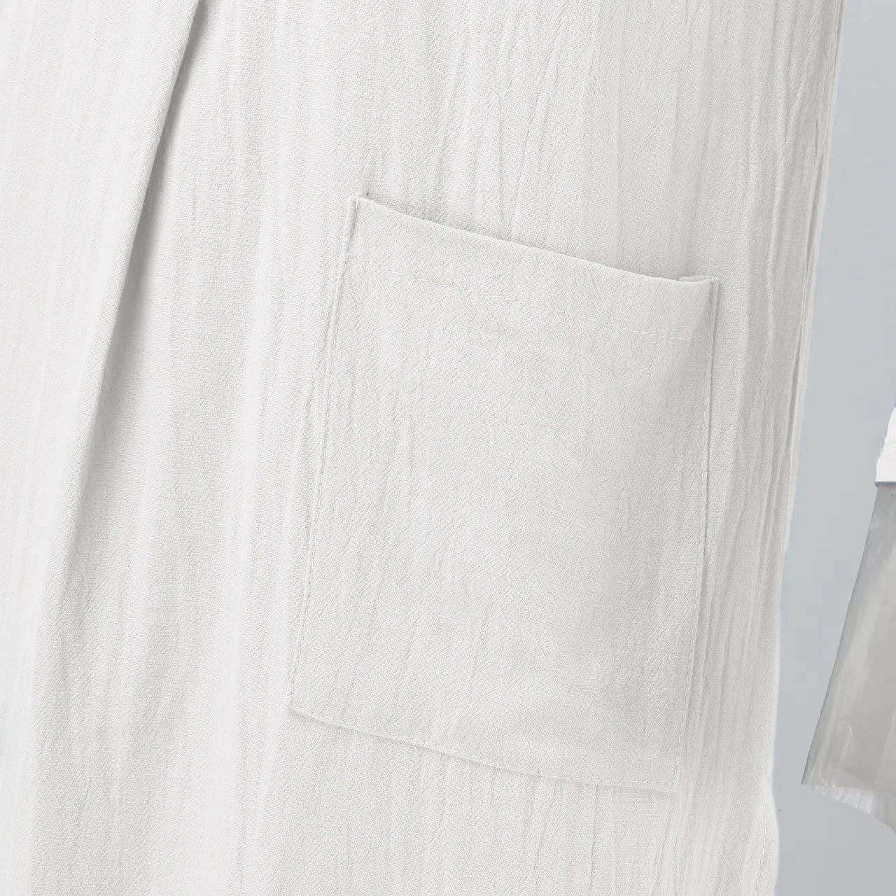 Men's Muslim Middle Eastern Pocket Round Neck Thobe - Loose Islamic Traditional Long Robe with Pockets