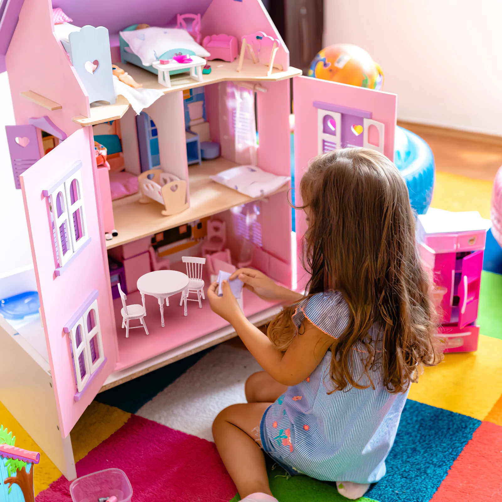 1-Set weißes rundes Tischset Puppenhaus Miniatur Holzstruktur Robuste Stühle Mini-Möbel Dekor Küche Esszimmer Spielen