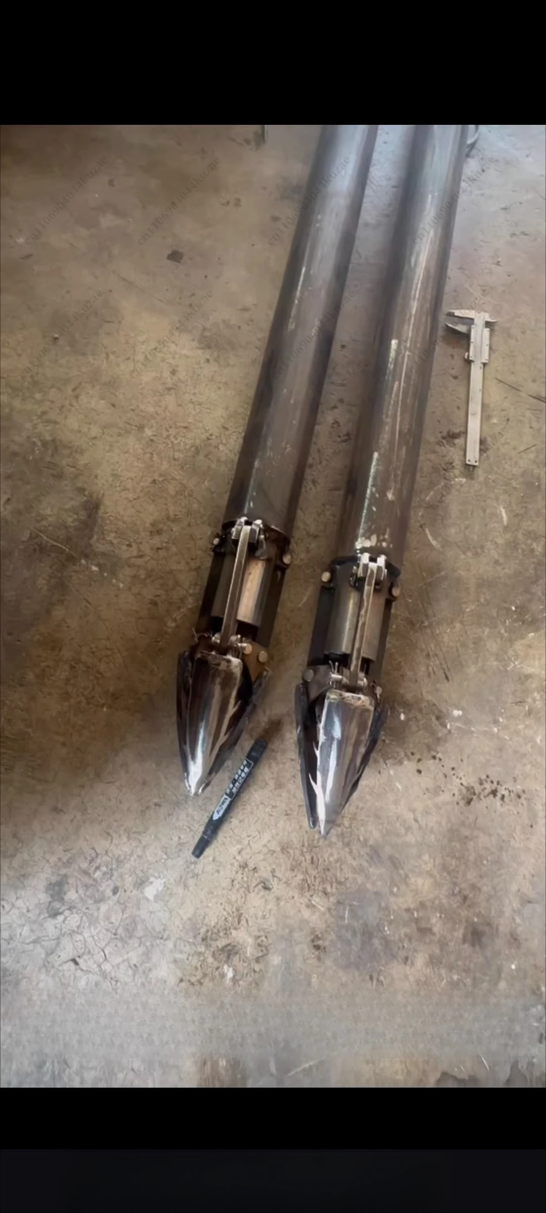 Workover Pump Downhole Salvage Tool, Three-grip Vertebrae Thickened Weighted Universal Tool for Wire Rope & Cable