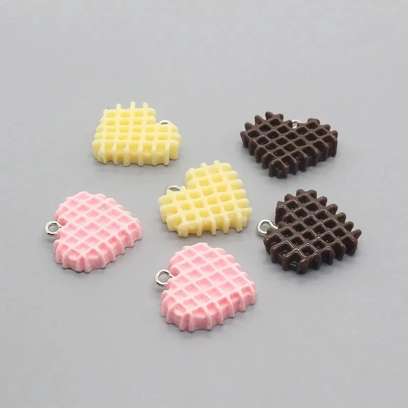 10Pcs/Pack Kawaii Plaid Heart Cookie Flatback Resin Charms Cute Simulation Biscuit Pendants for DIY Earring Jewelry Craft view 4