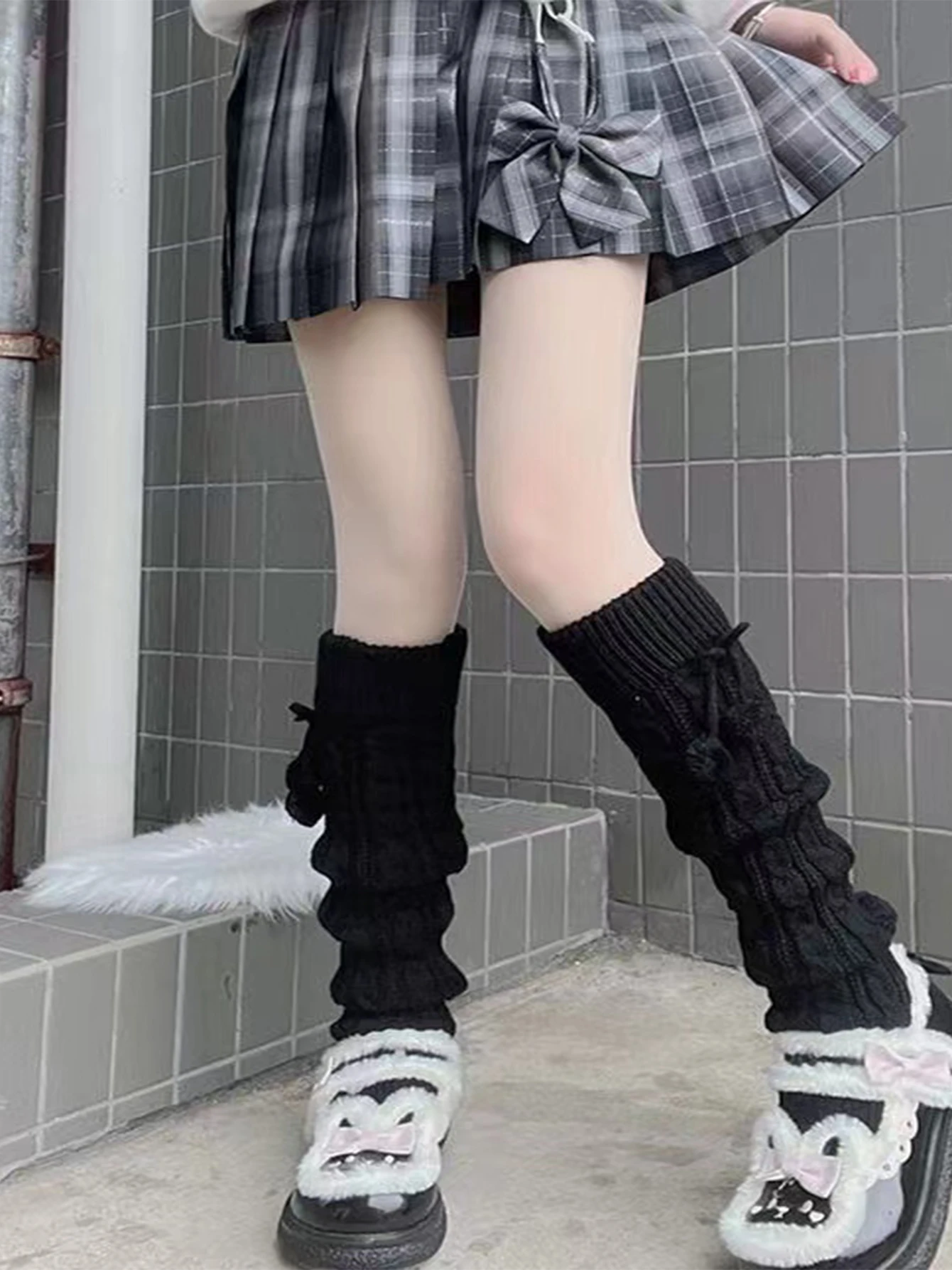 A pair of Japanese style Harajuku all-match heap mid-calf socks set white knitted y2k campus jk strap long leg set for women