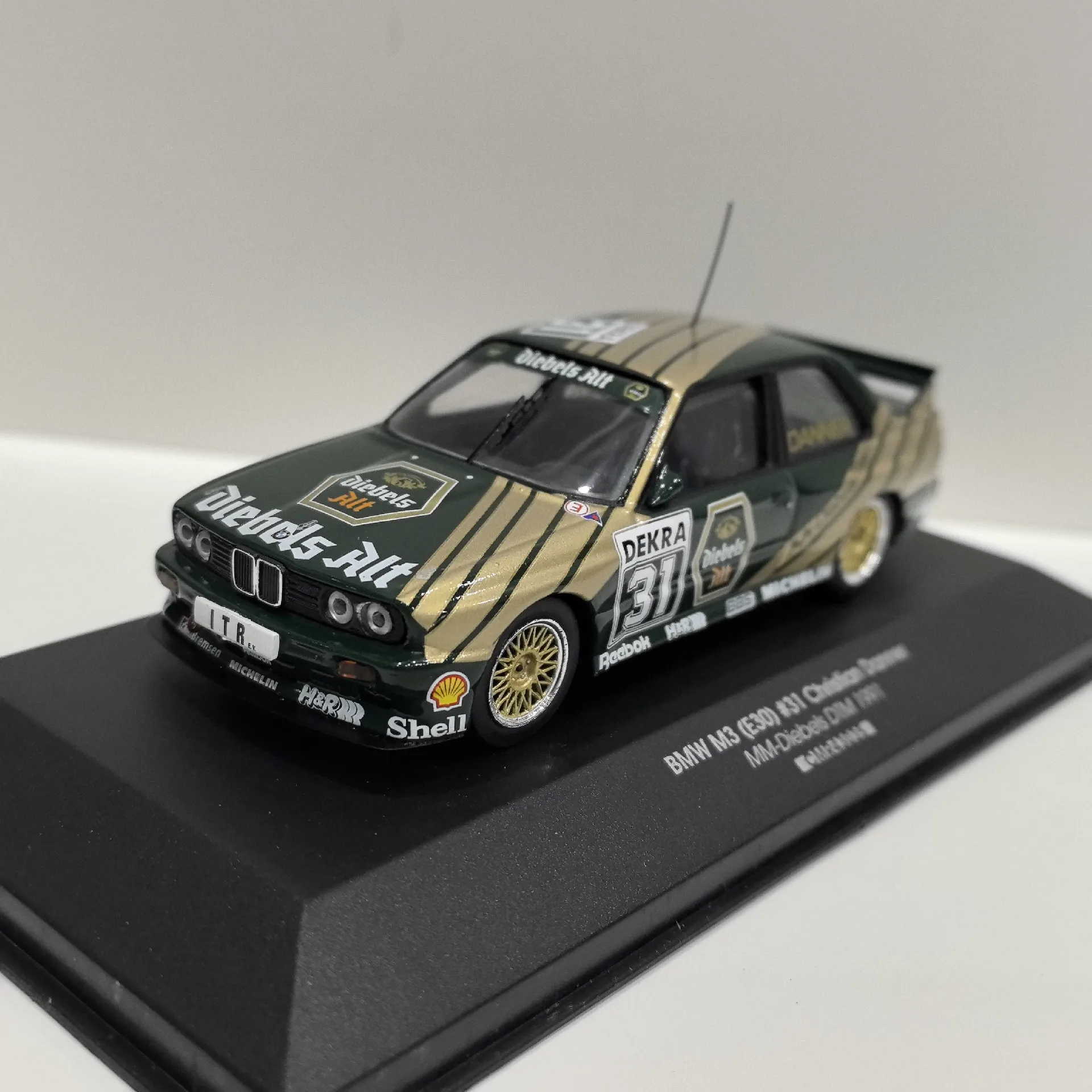 

Diecast CMR 1/43 Scale BMW M3 E30 #31 1991 BMW Racing Alloy Car Model Collectible Toy Gift Souvenir Display Ornament