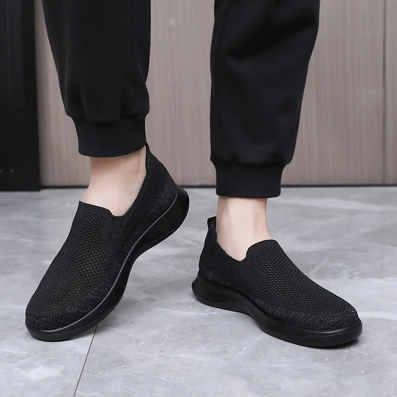 

2025 New summer breathable walking sports shoes for men, anti-slip, wear-resistant, soft-soled and comfortable casual shoes