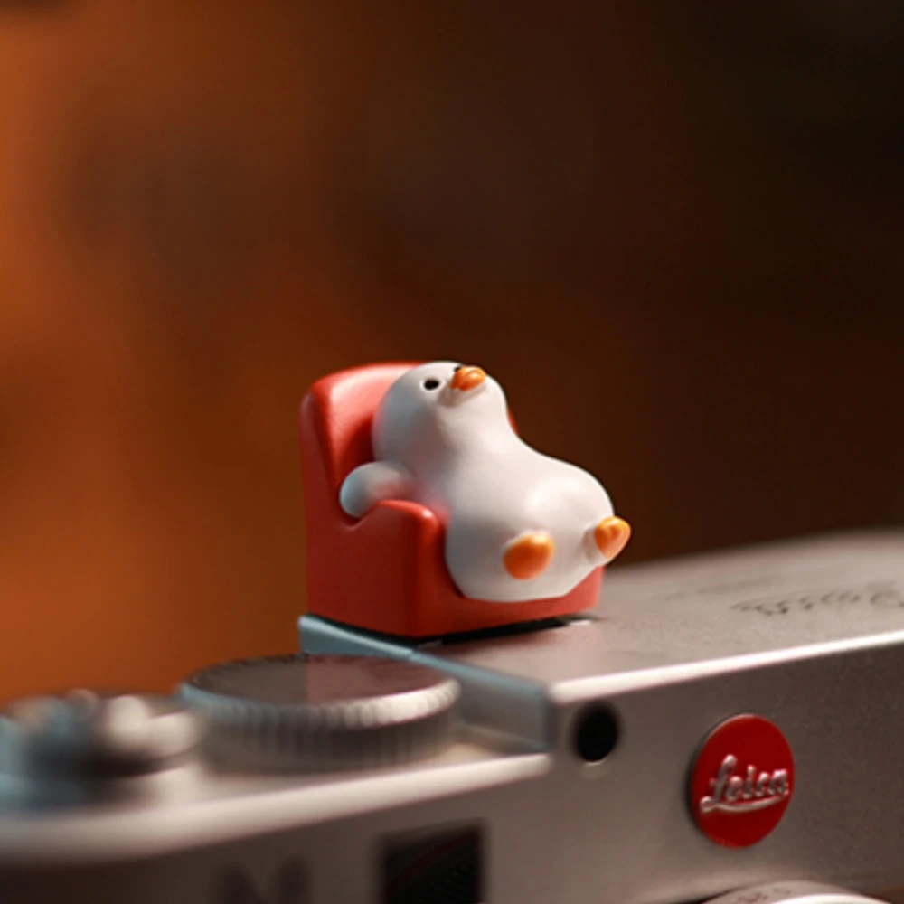 

Duckling Camera Hot Shoe Cover Shutter Button for Fuji X100VI XM5 XT5 X100V Nikon ZF Z52 Sony A7C2 A6400 Lumix S9 Canon R50V