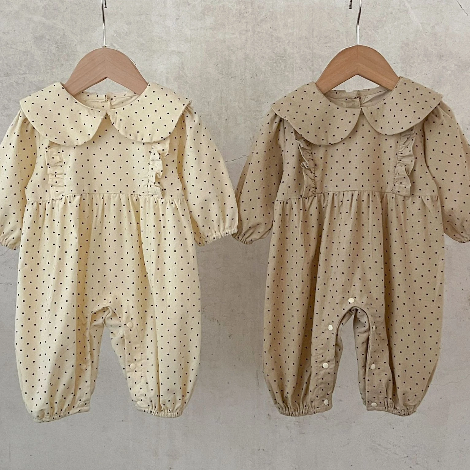 

One-piece 2025 Autumn New Children's Clothing Korean Style Girl Baby Lapel Polka Dot Corduroy Sweater Casual Simple Daily