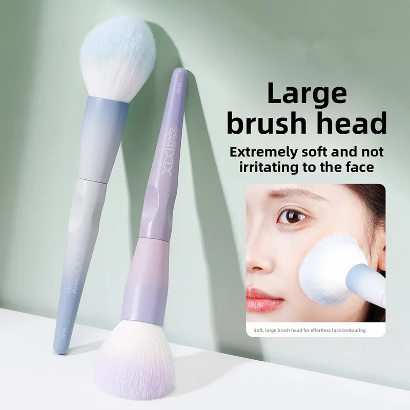 メイク用の大きなパウダーブラシ、顔用パウダー、ブラッシュ、ブロンザー、セッティングパウダー用の柔らかくふわふわした歌舞伎ブラシ