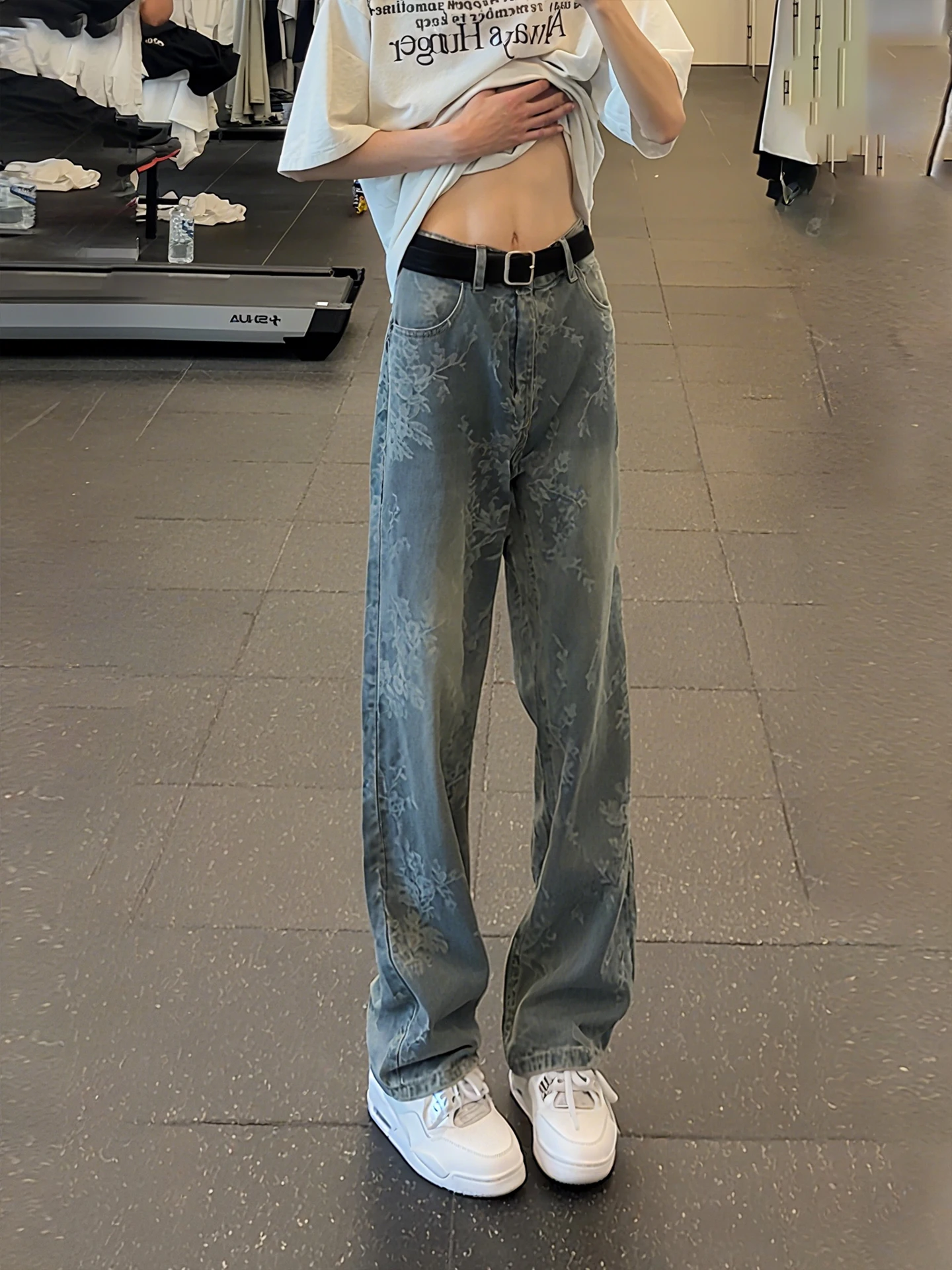 

Светло-голубые мужские джинсы с вышивкой, зауженные, прямого кроя, с высокой талией, из денима, повседневные, для осеннего сезона, в американском стиле