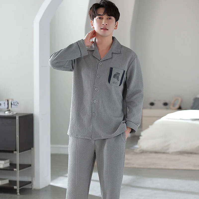 

Mens Three-Layer Cotton Pajamas Set Thin Quilted Pyjamas Set Cardigan Sleepwear Set Big Yards M-XXXL Loungewear Pijamas Hombre