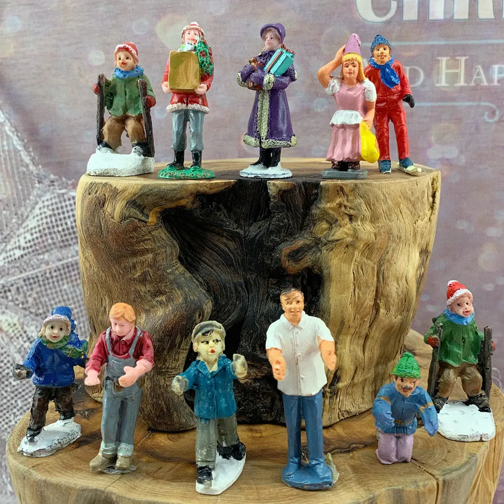 Vintage Christmas Village Mini Figure Resin Ornament Set, Rural Character Mini Statue, Holiday Table Decor Collectible Gift