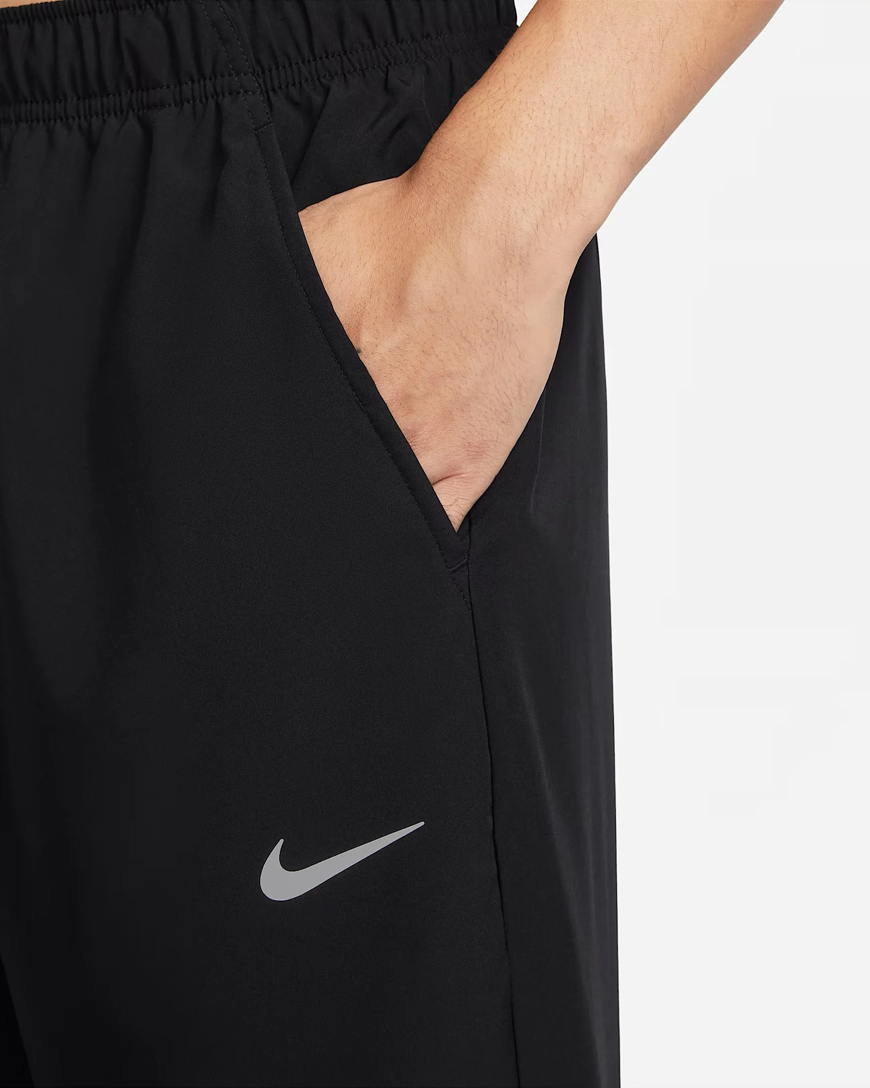بنطال رياضي محبوك أسود للرجال من Nike Dri-Fit مطبوع بأساور قابلة للتنفس، تصميم شعار العلامة التجارية، بنطال كاجوال للتمرين