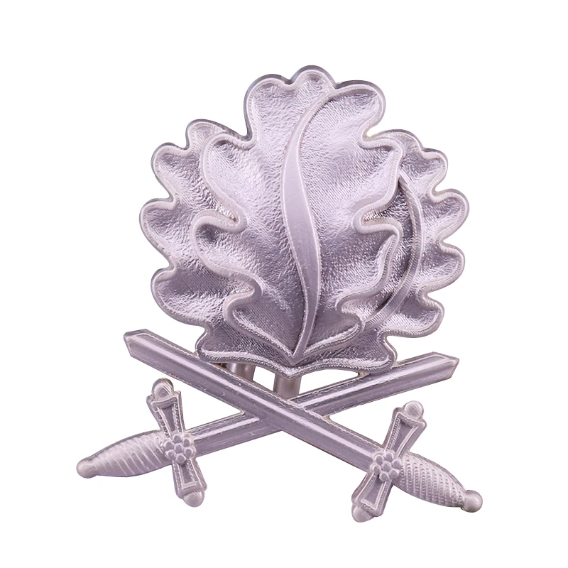 אבירים צלב oakעלים עם חרבות אמייל סיכת מדליית גרמנית