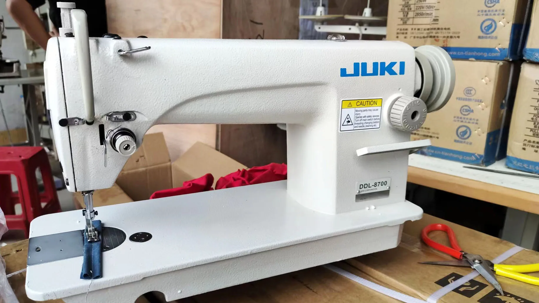 Brand new JUKI DDL-8700 high speed single needle industrial sewing machine Domestic made