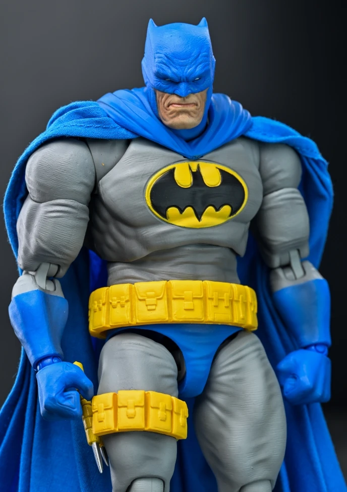 Handmade CT24 1/12 Scale Male Soldier Dark Knight Returns Batman Bruce Eye Head Carving Scene Accessory For 6in Action Figures