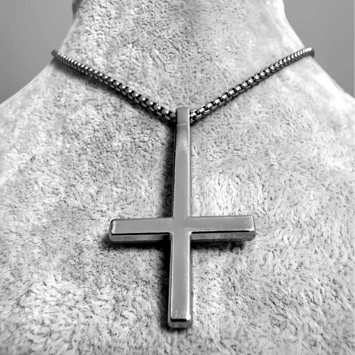 Inverted cross necklace,punk jewelry,stainles steel,gold Color,minimalist,hippie,Gothic accessory,Y2k,cross Choker For Women Man