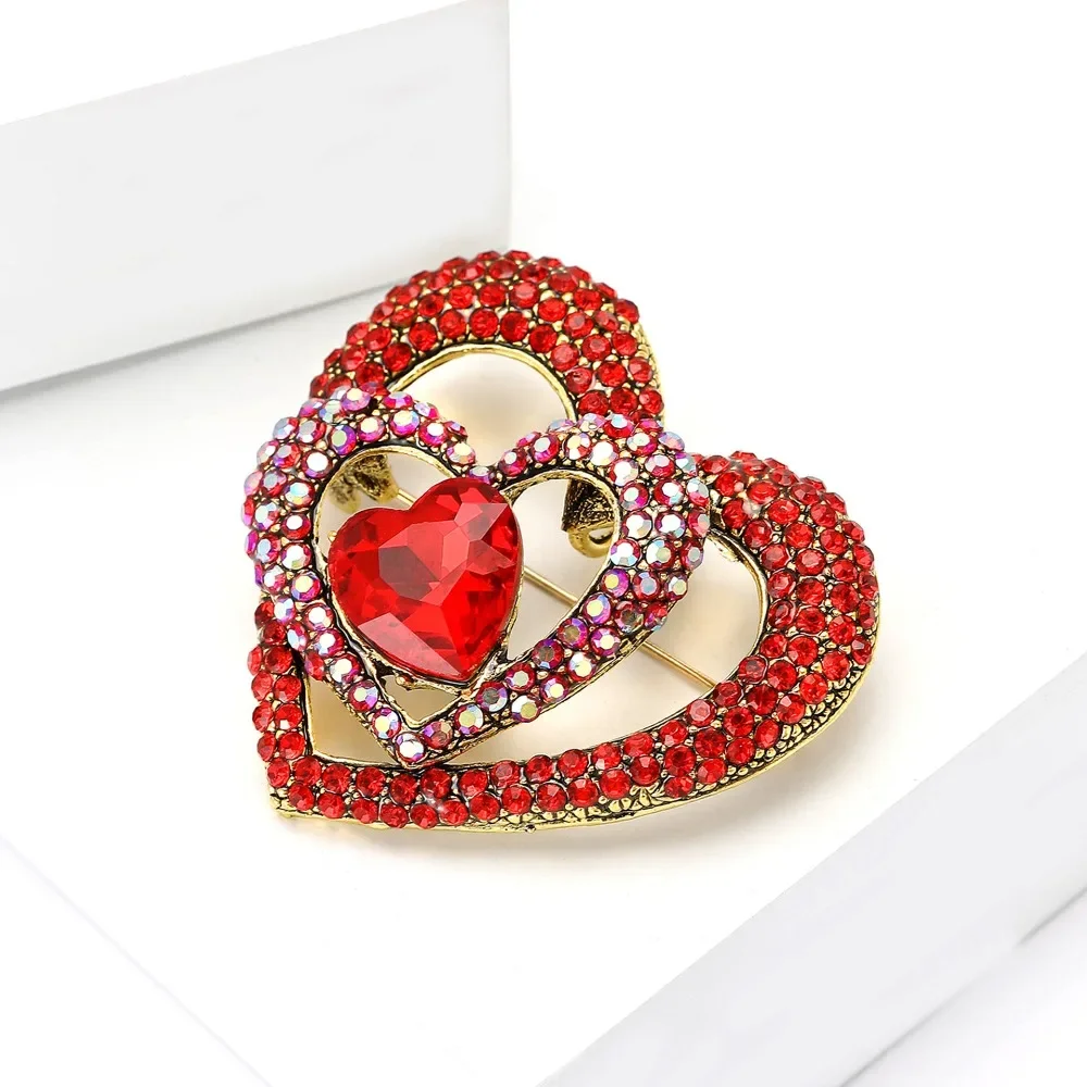 Alloy Rhinestones Hollowed Out Heart Design Ladies Brooch Valentine's Day Essentials  Luxury Novelty Elegant Party Accessories