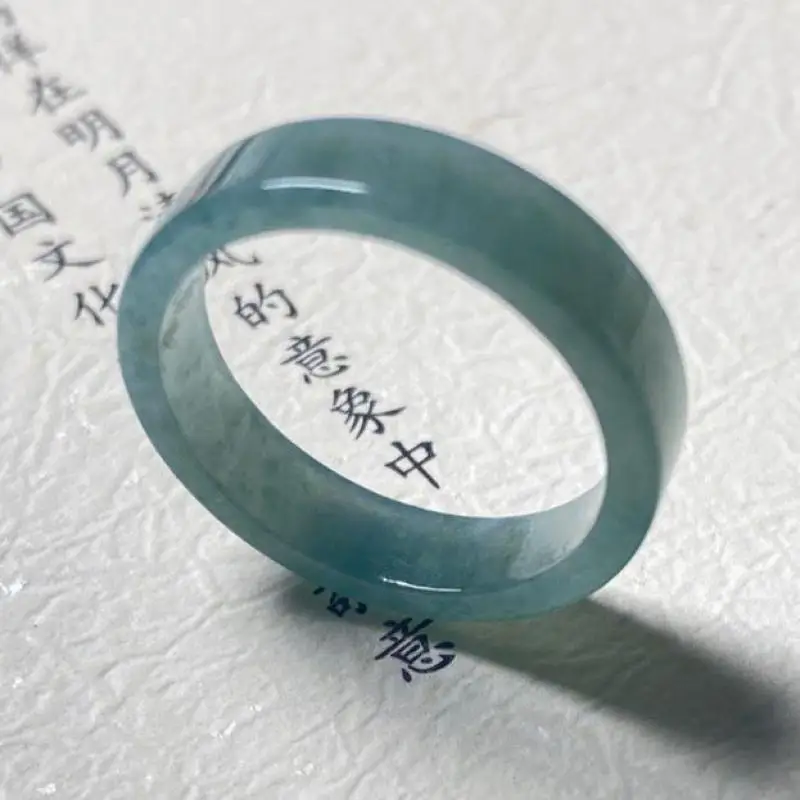 Naturalny pierścionek z jadeitem Mężczyźni Kobiety Uzdrawiający kamień szlachetny Drobna biżuteria Oryginalny Myanmar Jadeit Wysoki lód Klasa A Birma Blue Water Jade Pierścionki