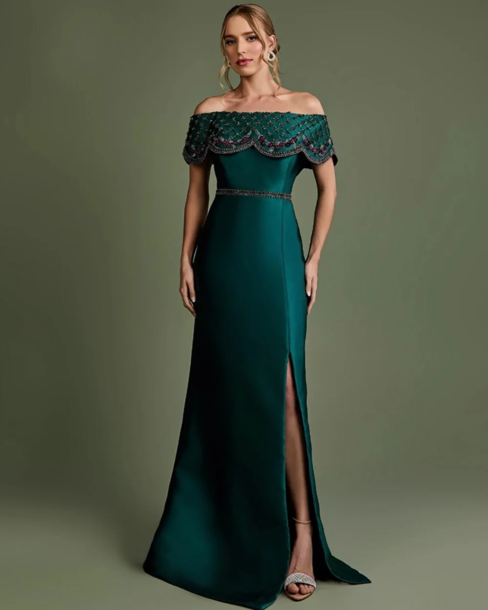 

Customized Modern Style Women Charmeuse Beading Ruched Straight Evening Dresses Classic Off-the-shoulder Sleeveless Prom Dresses