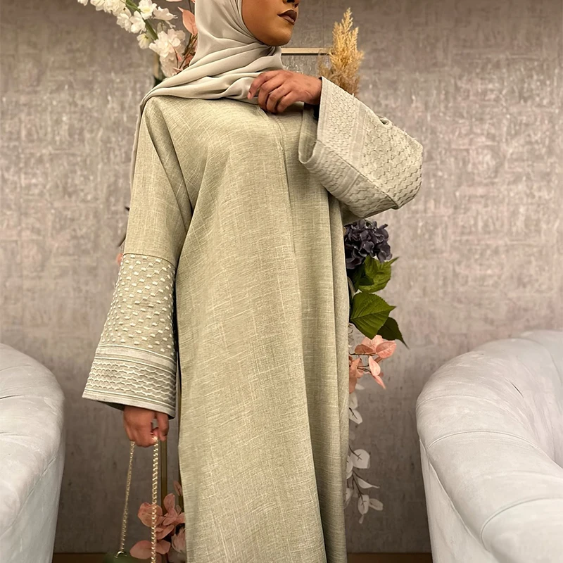 

Middle Eastern Women's O-neck Spring Coat Simple Solid Loose Swing Robe Cardigan Lady Elegant Long Sleeve Party Muslim Clothing