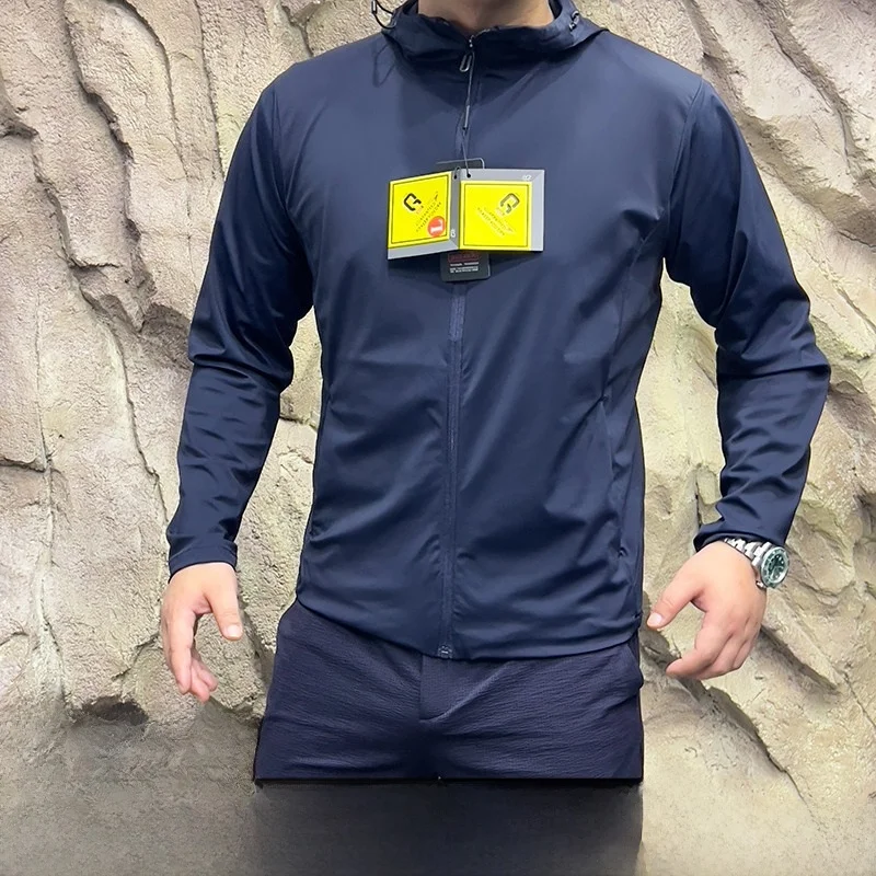 

Outdoor Tech Cool Qui Dry Breathable Men's High Elastici Waterproof Hooded Sports Jaet UV Protection Stand Fit Long ...