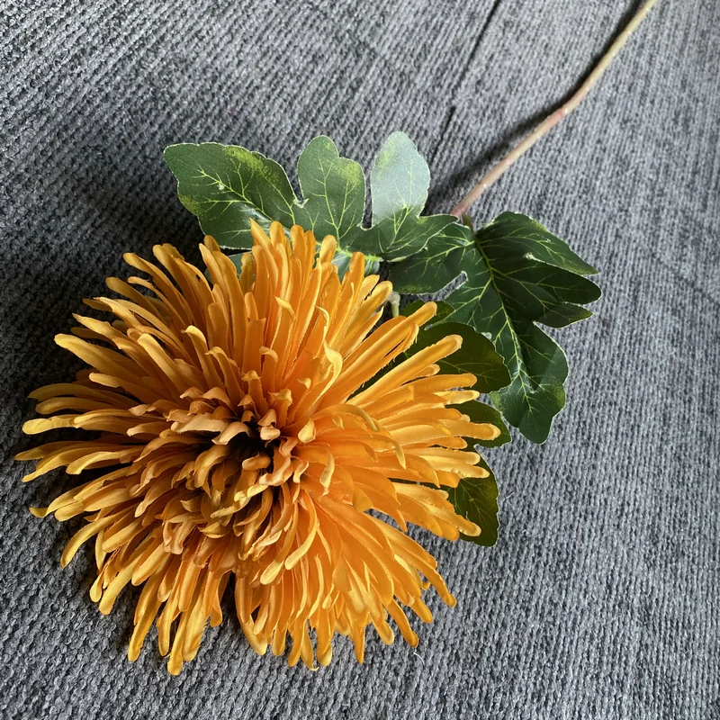 Simulierte einzelne Drachenklaue Chrysantheme gefälschte Blume Wohnzimmer Schlafzimmer Desktop Platzierung Weihnachtsdekoration – Detail 12