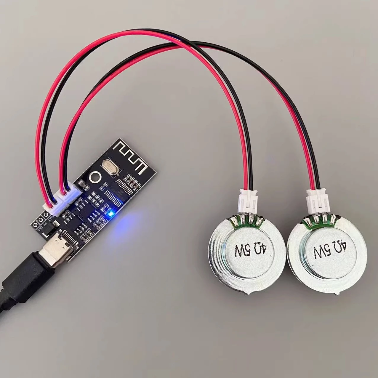 Sticky bone conduction audio hidden Bluetooth speaker vibration contact sound DIY resonance