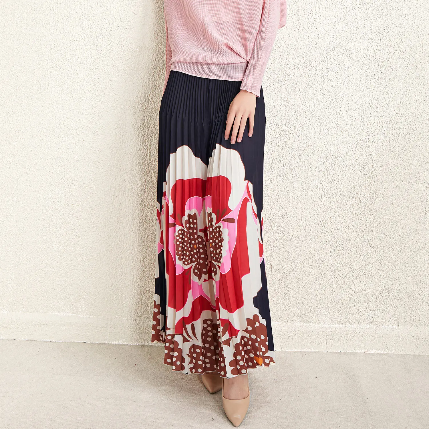 2024 Latest Fashion Pleated Plus Size Trousers Women's Pants Summer Loose Trousers Women Elegant Pants