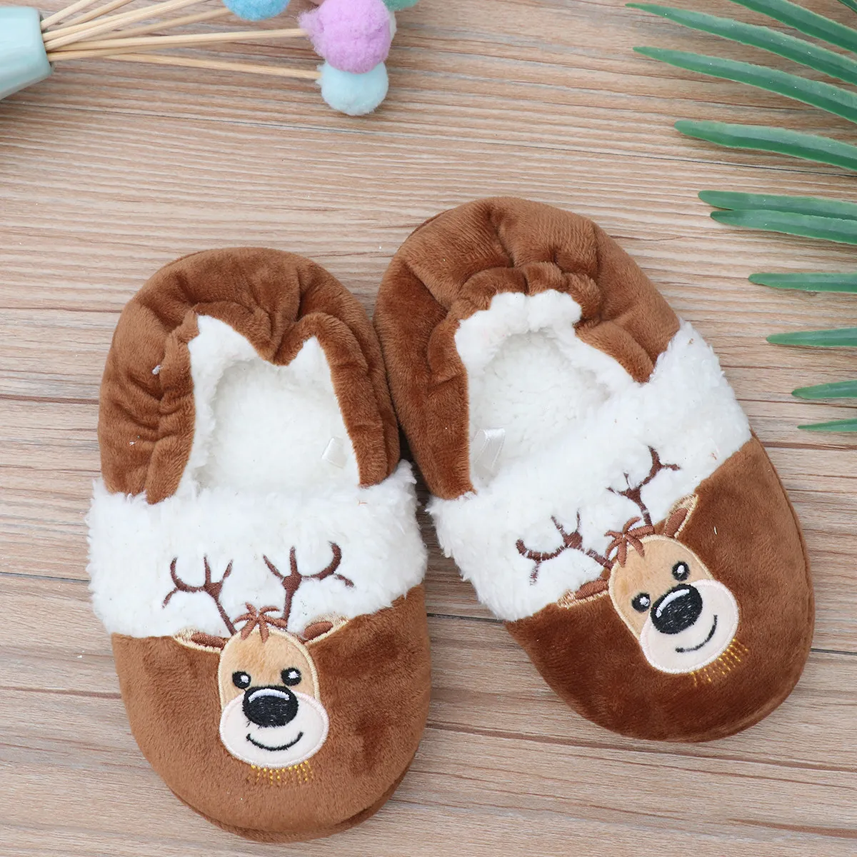 

1 Pair Children Winter Warm Slipper 19/20 Brown 19.5Cm Inner Length Christmas Elk Pattern Non-Slip Indoor Outdoor Cotton Shoes