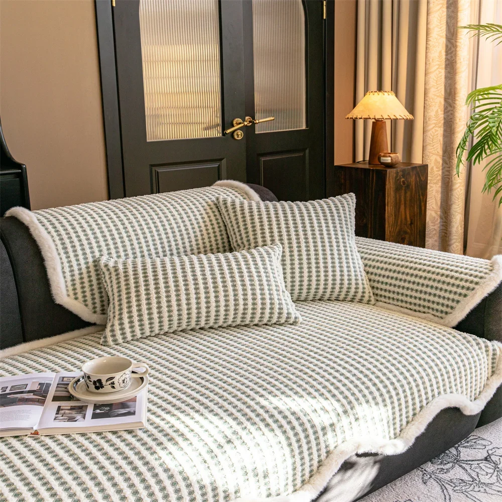 French High-end Sofa Cushion All Seasons Universal 2025 New Entry Luxury Non-slip Chenille Straight Row Cushion Sofa Cover
