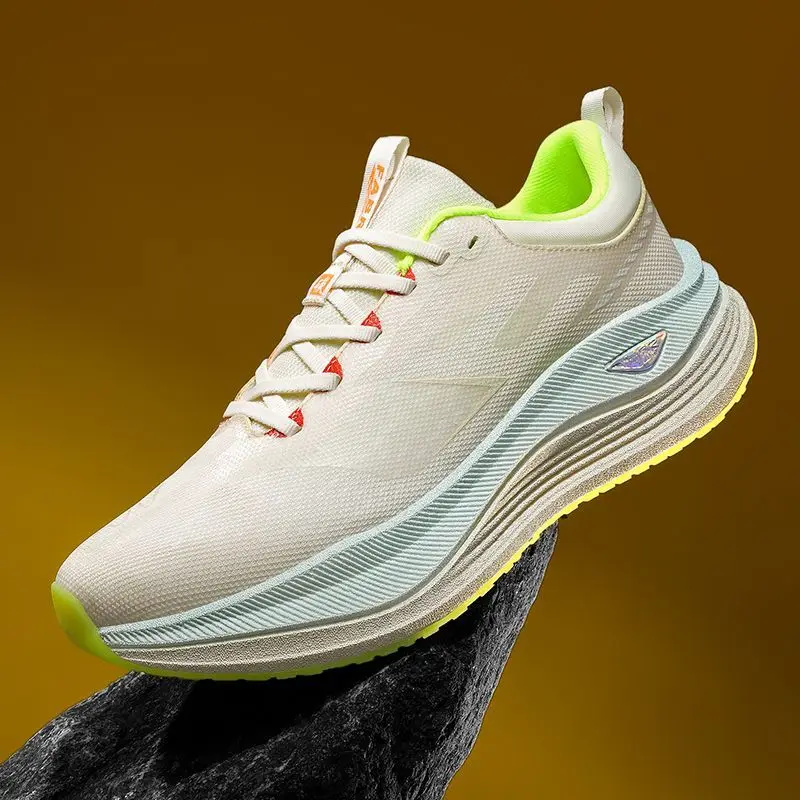 

New Men and Women Mesh Breathable Sports Shoes Cushioning and Lightweight Casual Shoes