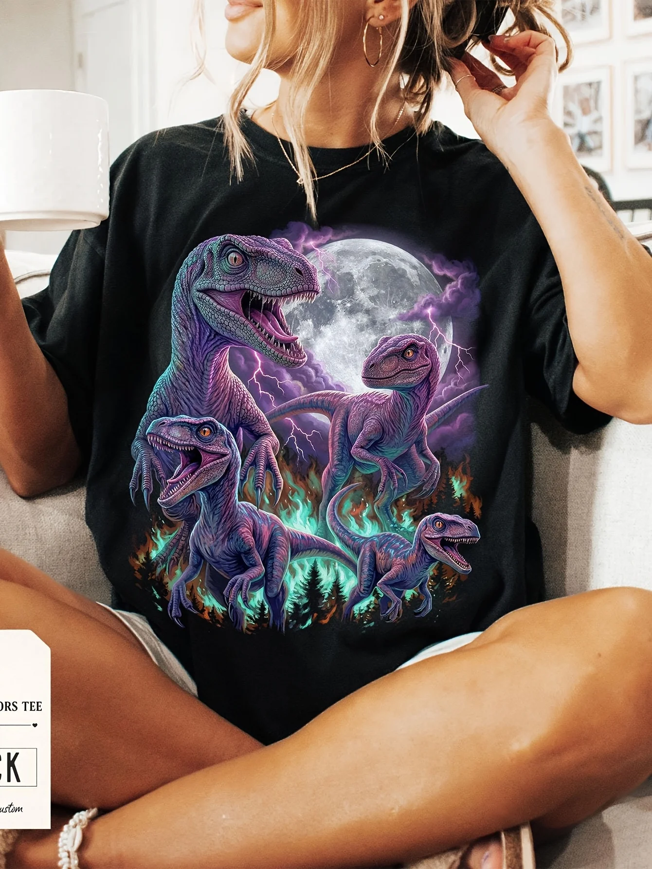 Vintage Dinosaur T-Rex Natural History Museum Prehistoric Wildlife Graphic Tee Suitable for Dinosaur Lovers