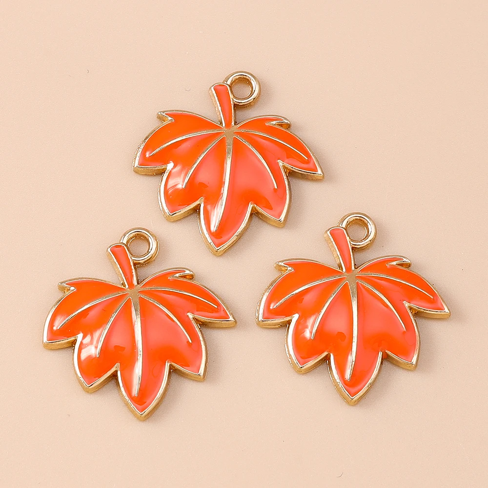 Leslie 10 Stück süße Thanksgiving Day-Anhänger, Emaille, Mais, Weizen, Vogelscheuche, Ahorn, Türkei, Charms für Halskette, Ohrringe – Detail 11