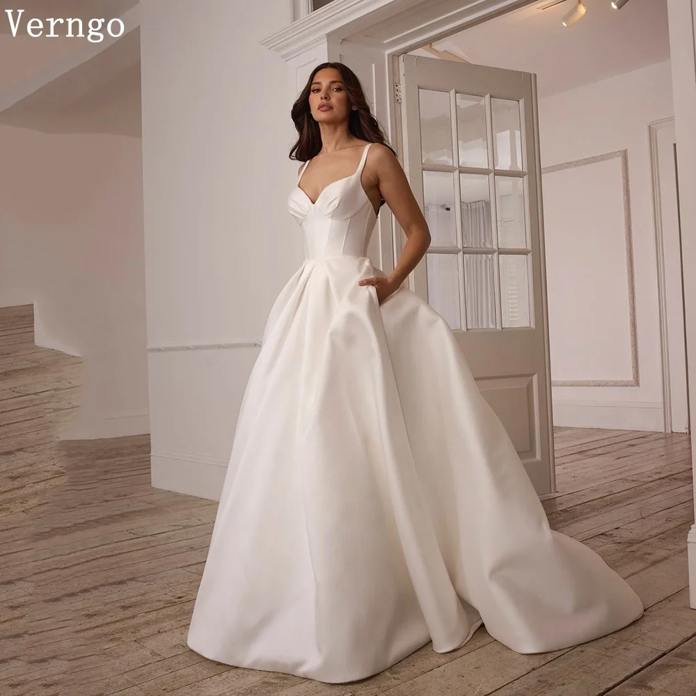 

Verngo Spaghetti Straps A Line Wedding Dress Sweetheart Court Train Modern Bridal Gowns Women Classic Bride Dresses 2025 Rode De