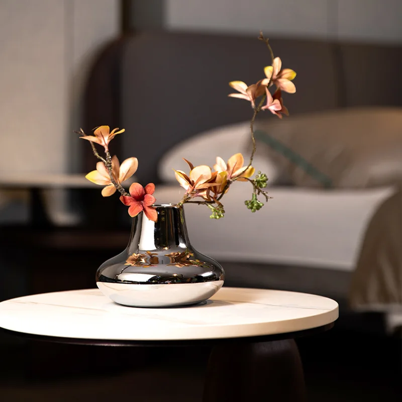Nordic Ceramics Silver Plating Vase Home Flower Accessories Vase Living Room Wine Cabinet Decora Artwork Soft Outfit Ornaments