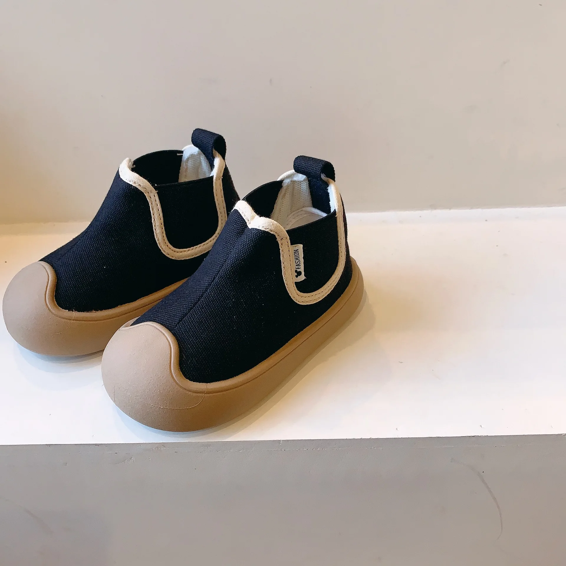 Chaussures en toile montantes pour enfants, bottes courtes confortables pour bébés garçons, chaussures décontractées en denim bleu, bottes à la mode pour filles, automne, nouveau