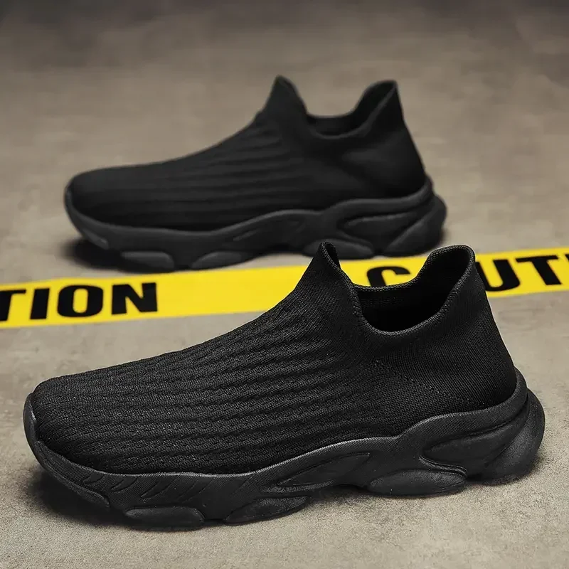 

New Men's Large-sized Outdoor Yoga Running Shoes with A Multi-color Elastic Mesh Surface High Quality Breathable and Soft-soled