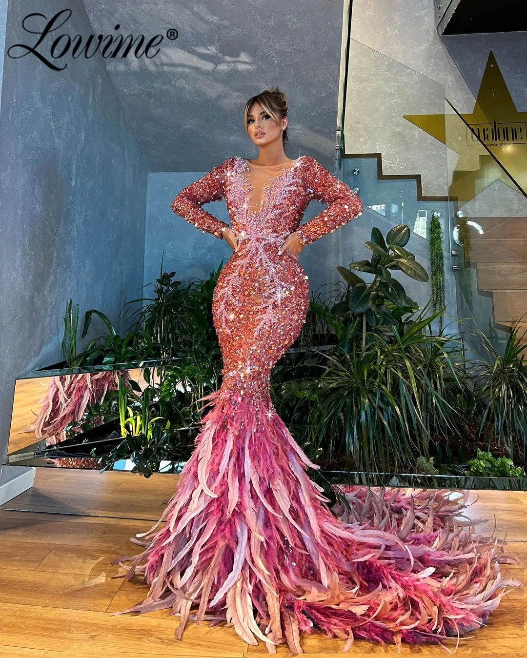 

Pink Feathers Mermaid Prom Dress Glitter Sequins Beaded Celebrity Dresses Long Sleeve Birthday Party Wedding Gowns Customized