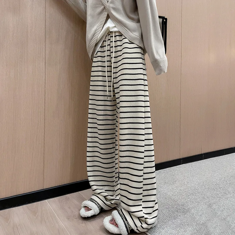 

Брюки с высокой талией и широкими штанинами на шнурке, повседневные, свободного кроя, женские, весна-осень, новинка, с карманами, в горизонтальную полоску