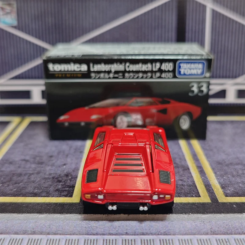 

Коллекционная модель автомобиля Takara Tomy Tomica Premium 33 Lamborghini Countach LP 400, масштаб 1:64, литой сплав