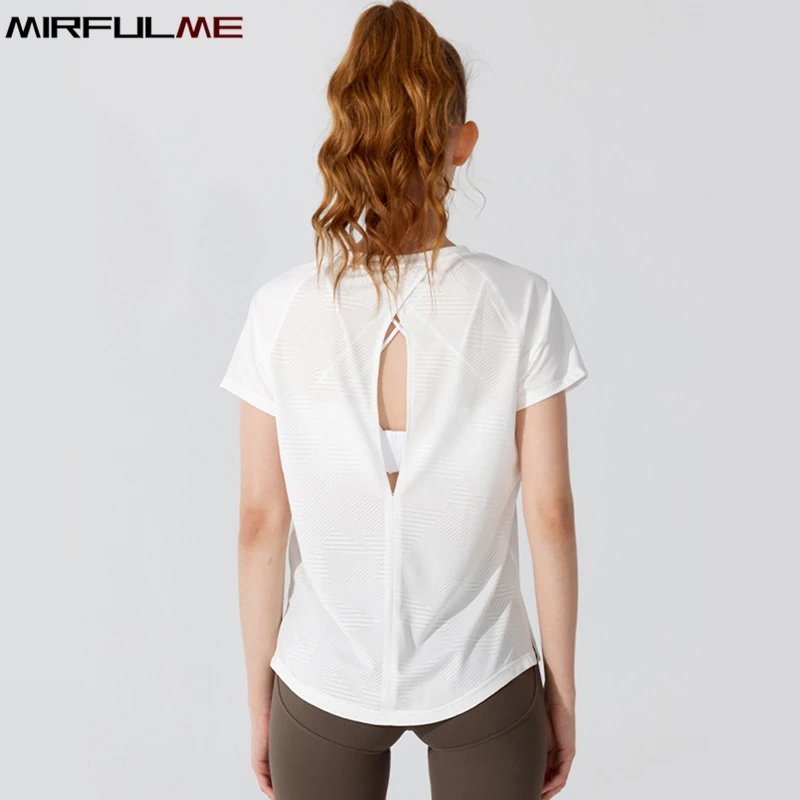 Women Loose Thin Yoga Shirts Short Sleeves Sport T-Shirts Hollow Out Running Shirts Breathable Jacquard Gym Fitness Tops Blouse