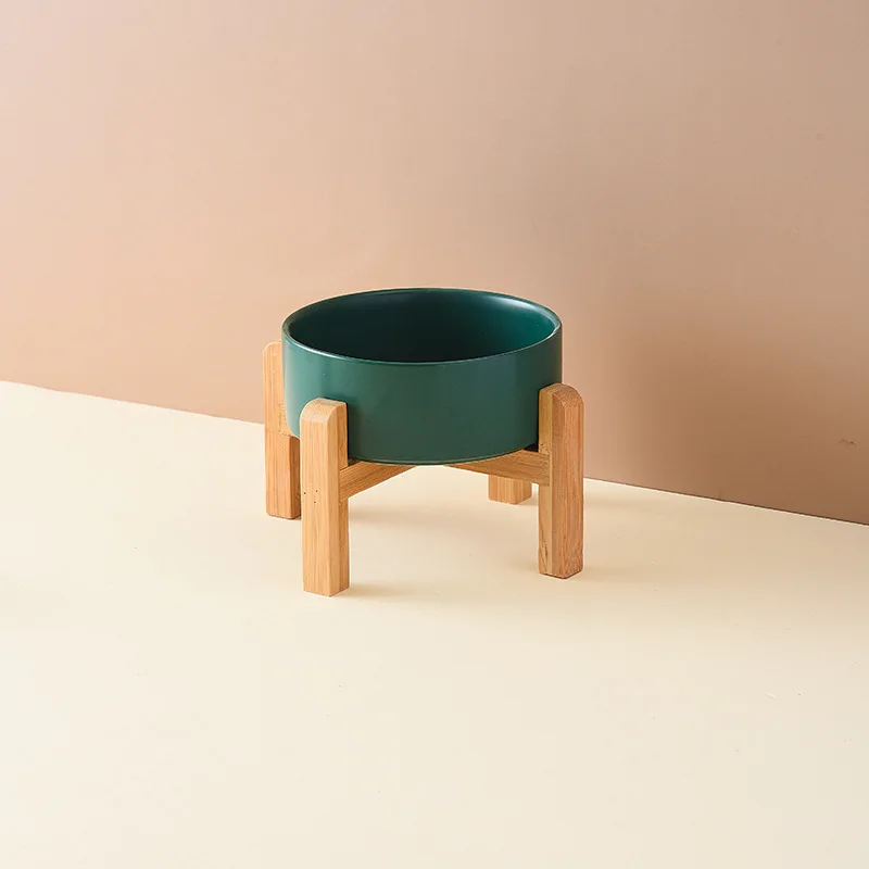 frame to protect the cervical spine, large diameter cat bowl and dog bowl to prevent overturning cat food basin, water bowl