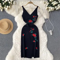 Elegante senza maniche con spalle scoperte ricamo Slip Knit Bodycon Dress Chic Party Vestidos Summer Sexy Women Split Dress Ins