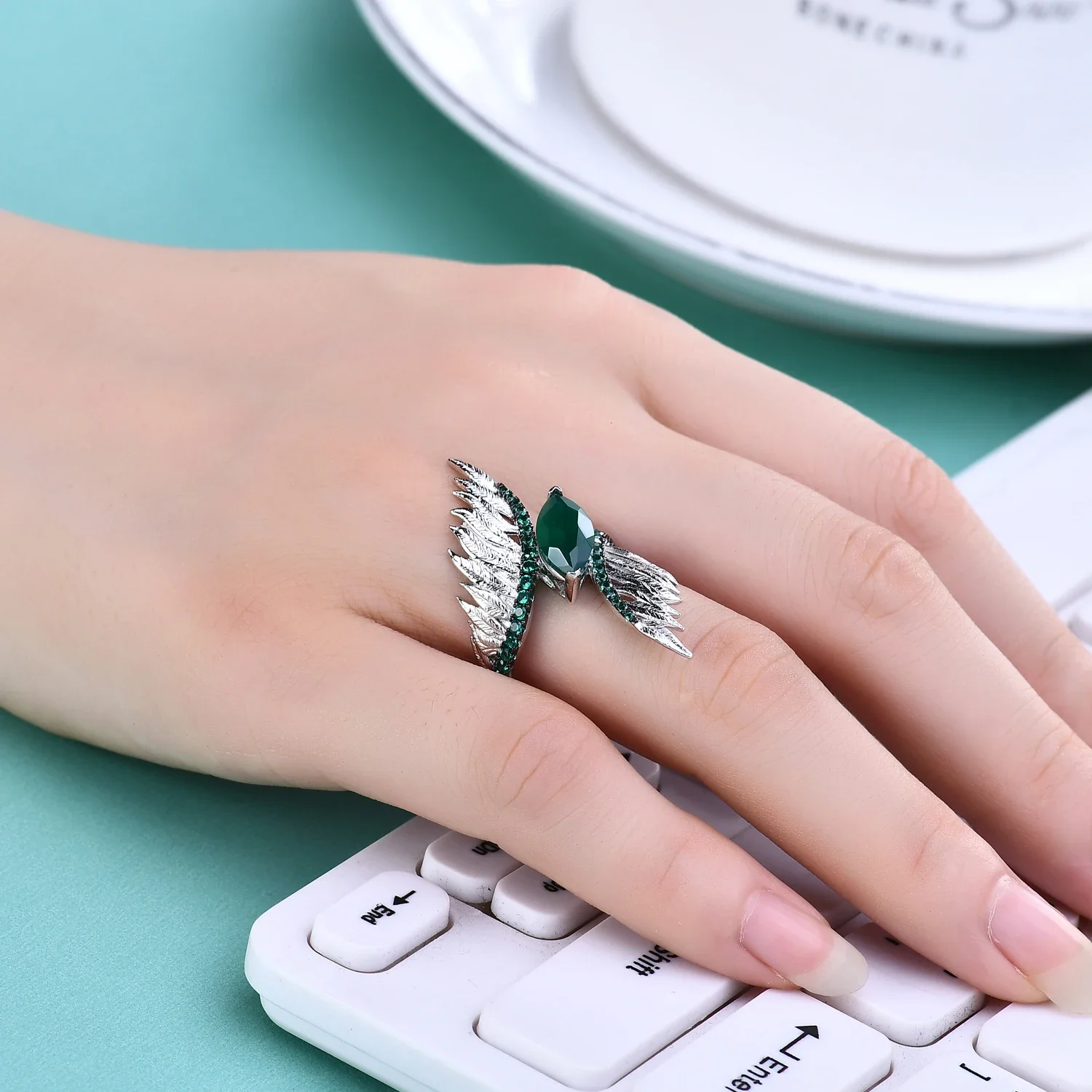 GEM'S BALLET Indian Style 925 Sterling Silver Female Rings For Women Green Agate Feather Finger Ring Sterling Silver Jewelry