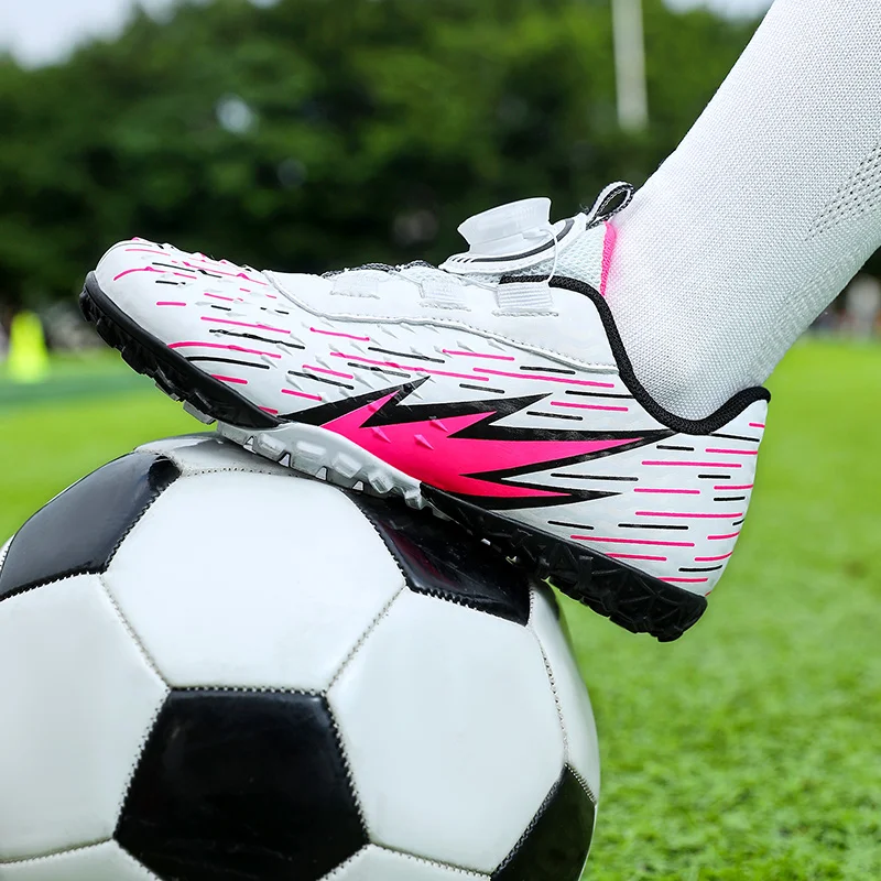 Breathable Mesh Soccer Shoes Simple Light Durable Non Slip Flexible Sole For Teen Outdoor Soccer Training Competition Cleats