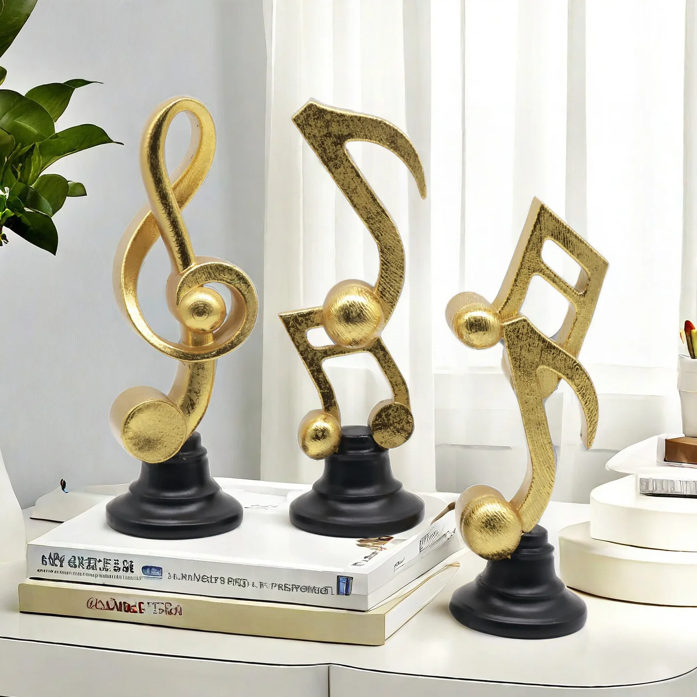 Modern home gold note ornaments, resin handicrafts, staff note models, piano room music decorations