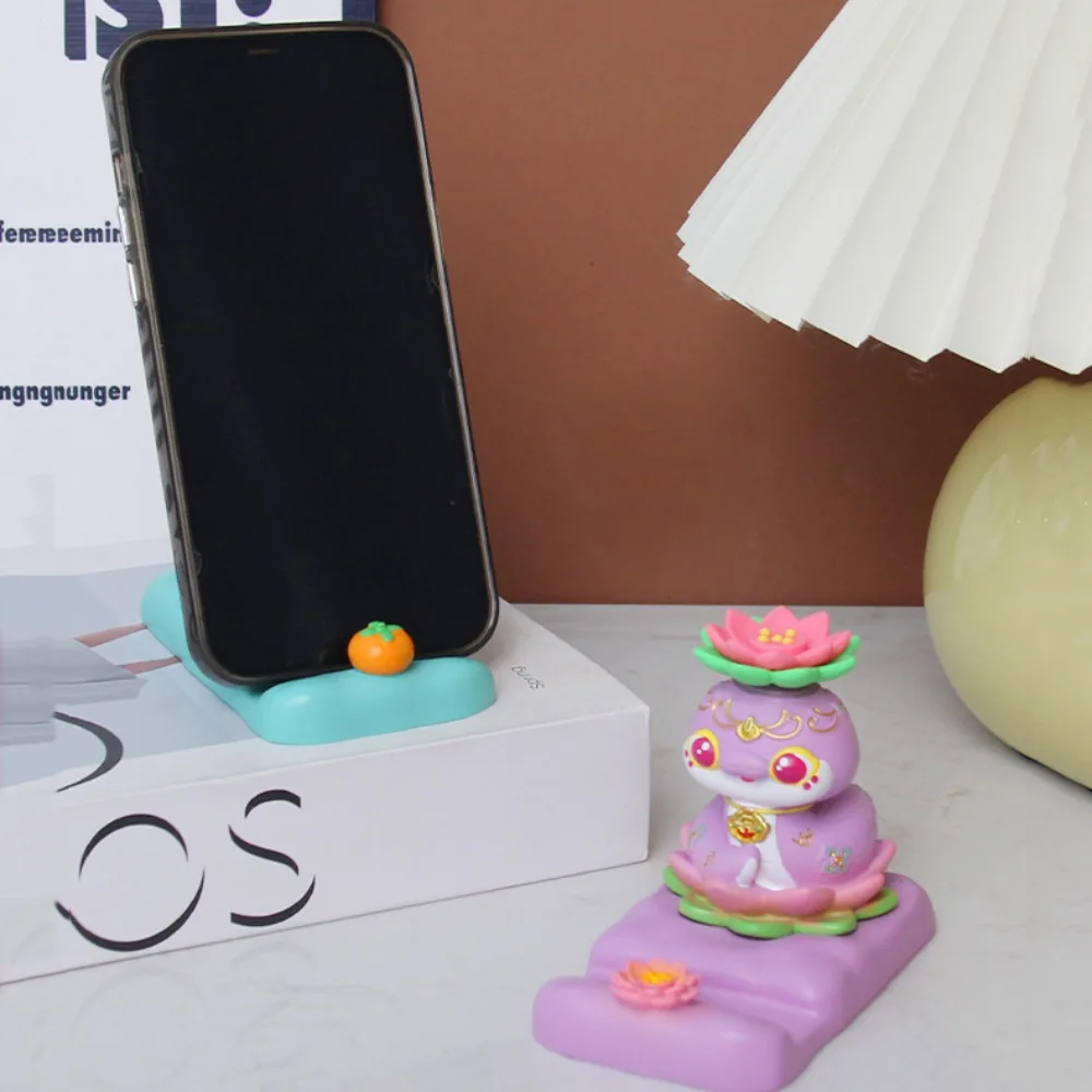 

Zodiac Snake Cartoon Snake Figurine Figurine Slot Design Mobile Phone Stand Cute Resin Craft Snake Phone Holder