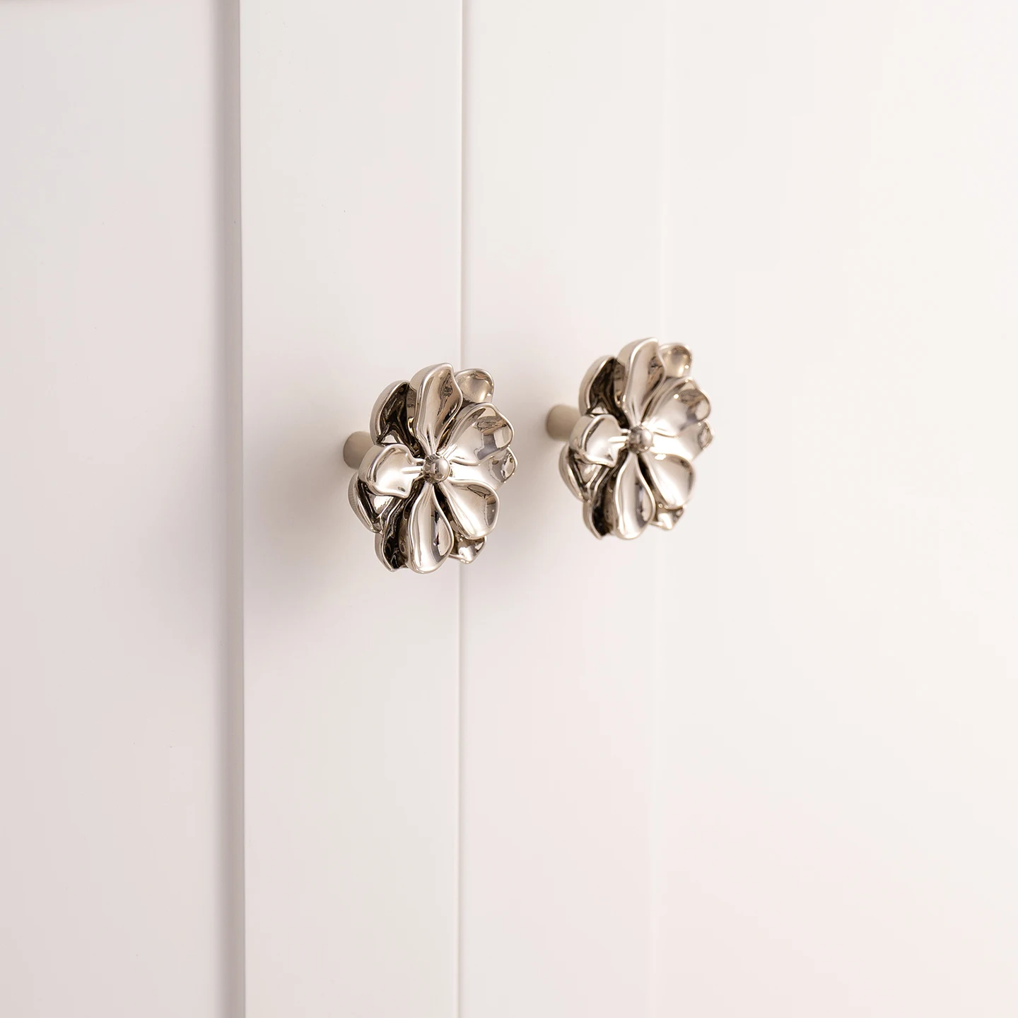 camellia brass cabinet knobs product detail 14