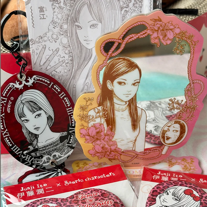 In Stock Genuine Junji Ito Tomie Kawakami Acrylic Decorative Items