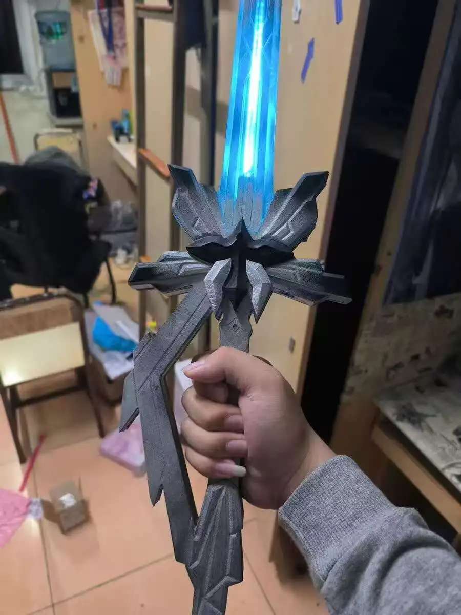 Onze Fatui Harbingers le capitaine capitano épée lumineuse armes jeu Genshin Impact Cosplay accessoire Halloween Costume accessoire